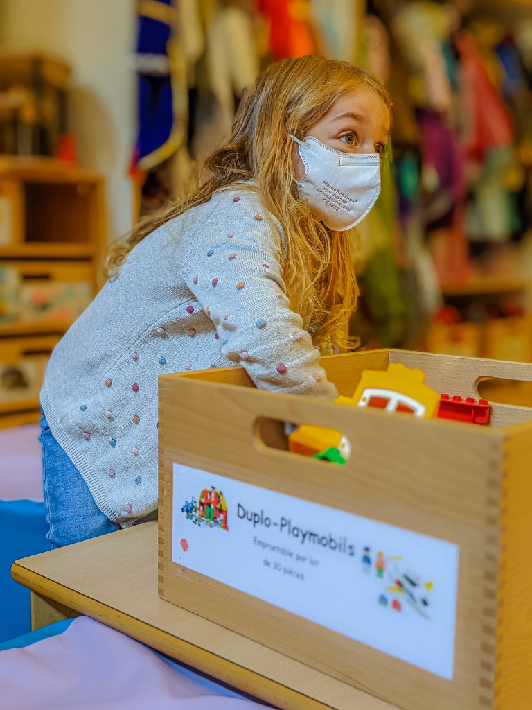 World Wild Schooling - https://worldwildschooling.com Ludothèque Ixelles (toy library) + list of toy libraries in Belgium - https://worldwildschooling.com/ludotheque-ixelles-toy-library/