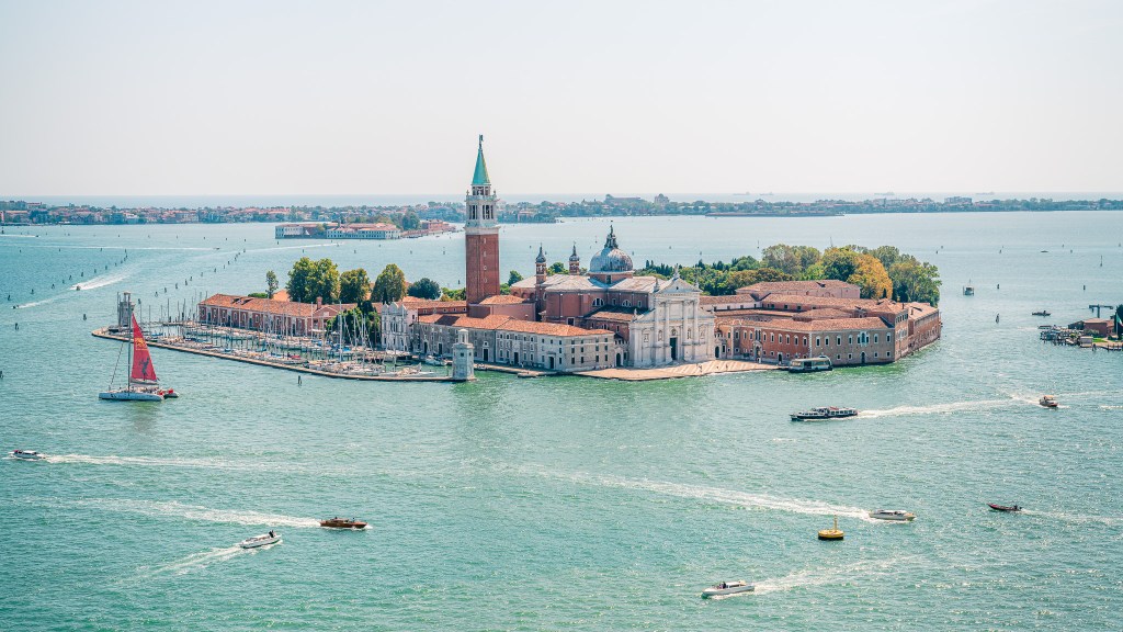 World Wild Schooling - https://worldwildschooling.com Venice with Kids | Best Things to Do | Where to Stay - https://worldwildschooling.com/best-things-to-do-in-venice-with-kids/