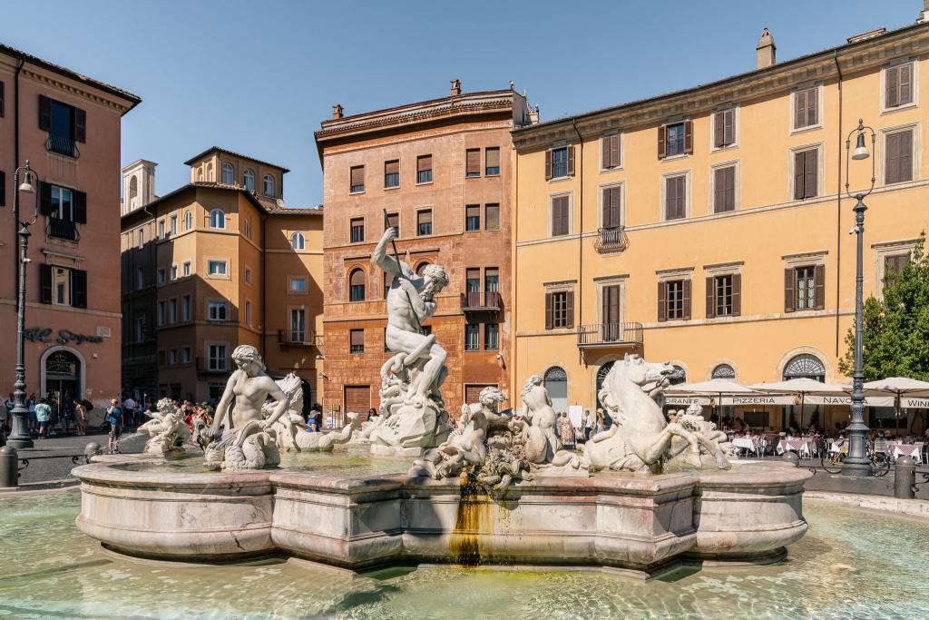 Piazza Navona - Best things to do in Rome - World Wild Schooling