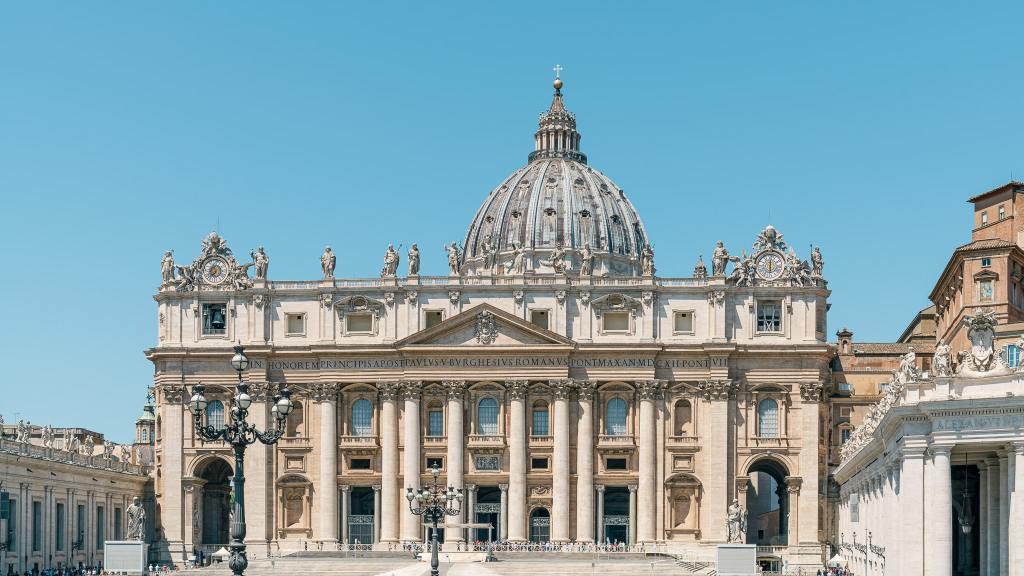 St. Peter's Basilica - Best things to do in Rome - World Wild Schooling
