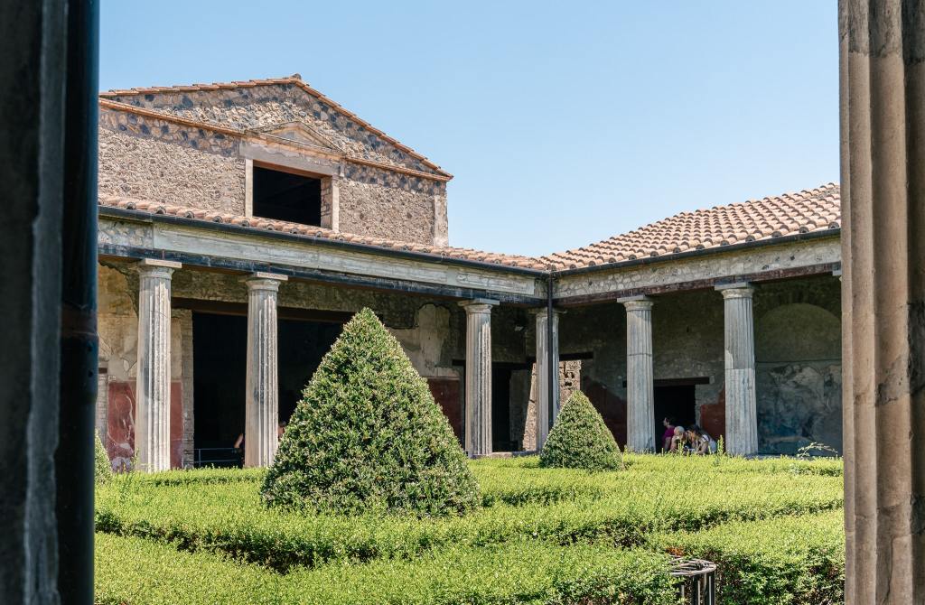 Pompeii  - Best things to do in Rome - World Wild Schooling