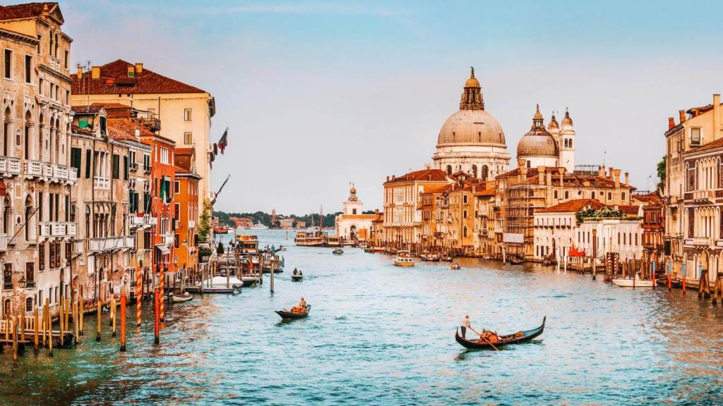 12 Must-Visit European Cities To Add to Your Bucket List Venice, Italy
