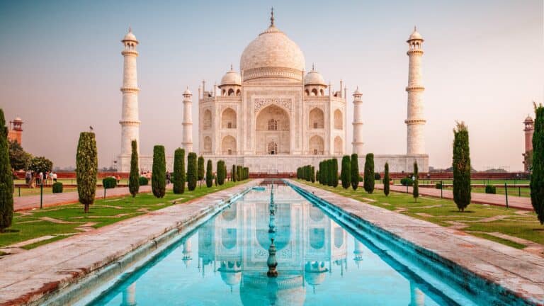 15 Iconic Places in the World for Your Bucket List