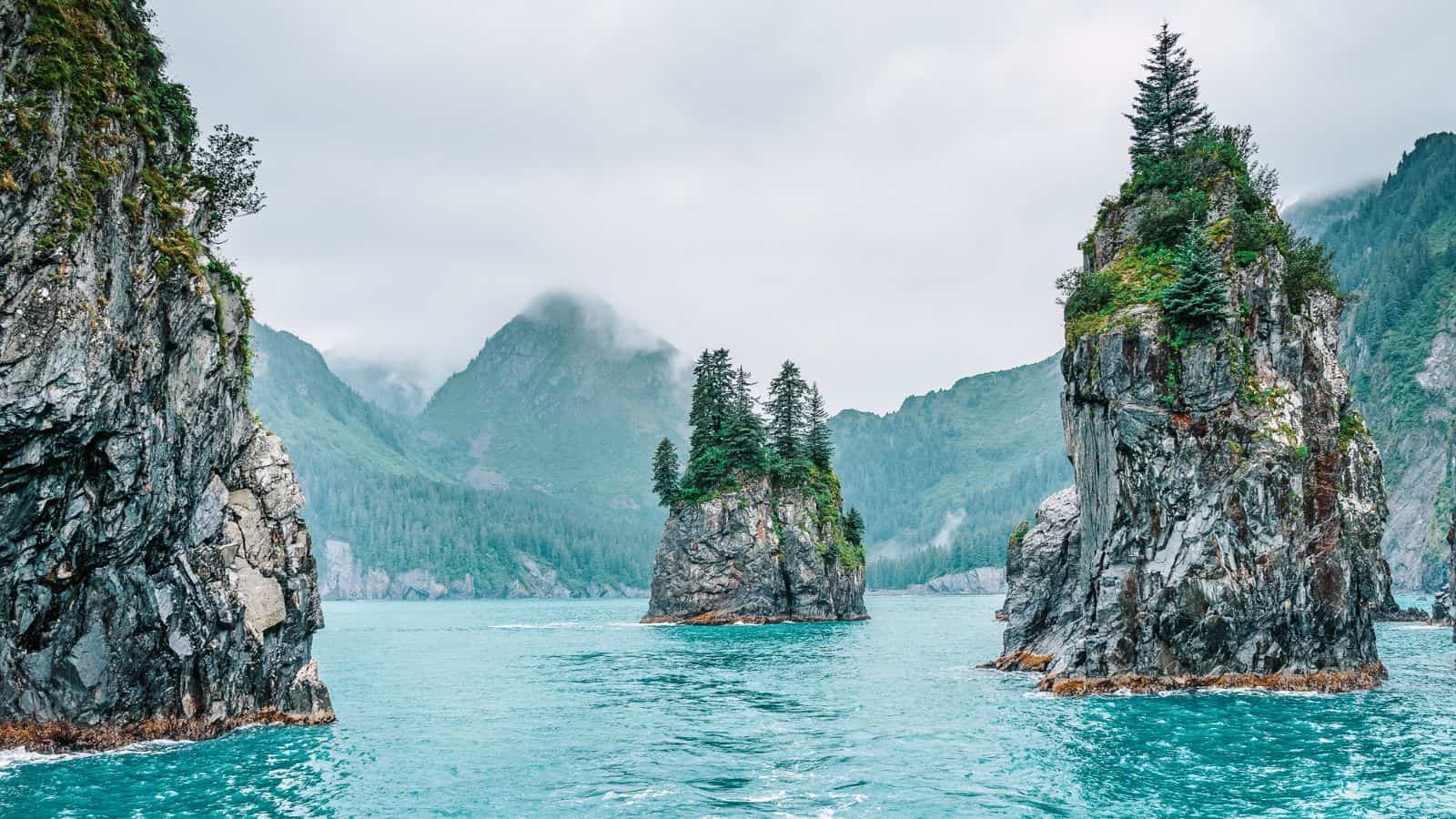 12 Breathtaking US Spots for Your West Coast Road Trip
