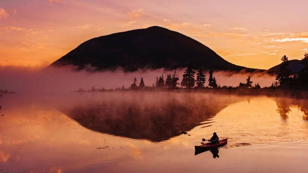 US Lake Destinations For a Serene Vacation Moosehead Lake, Maine