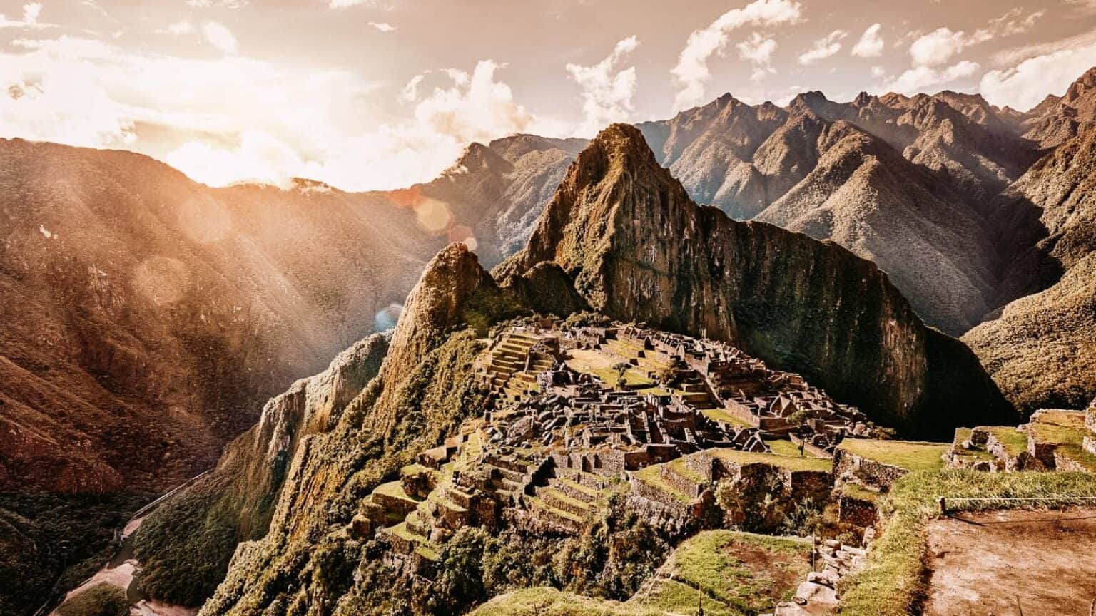 Pyramide Peru 12 Destinations Across the World Where History Comes to Life 2026