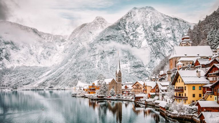 12 European Towns with Mesmerizing Winter Landscapes