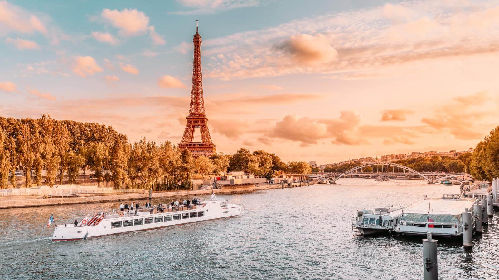 River Cruises Seine River, France