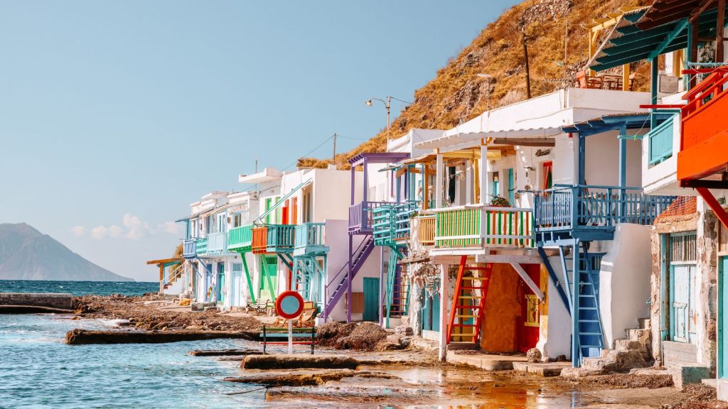 Beautiful Greek Islands for a Romantic Getaway Milos