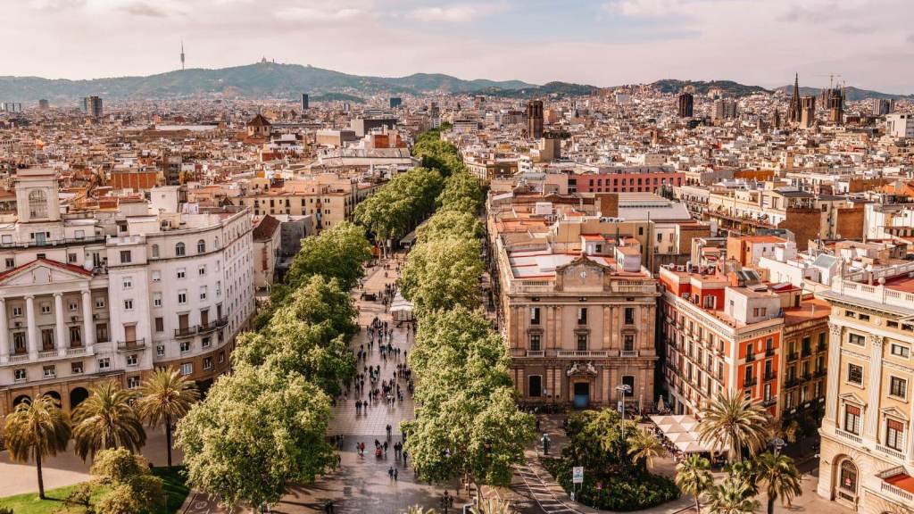 Europe's Most Overrated Tourist Traps La Rambla (Barcelona, Spain)