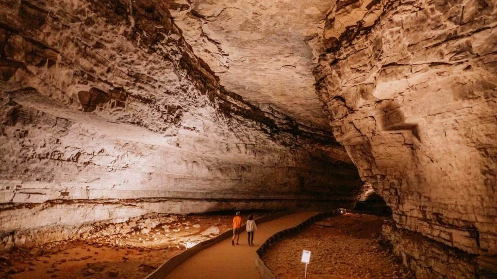 Surreal Places in the US Mammoth Cave National Park - Near Brownsville, Kentucky