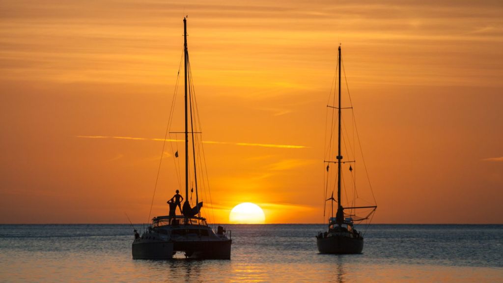 Reasons Why Caribbean Is Sailor's Paradise Spectacular Sunsets
