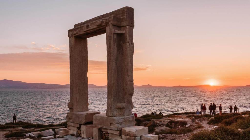 Unmissable Things To Do In Naxos Enjoy a Romantic Sunset at Portara