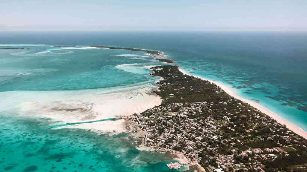 Unspoiled Caribbean Islands Harbour Island, Bahamas