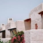 Ways To Save Money Traveling in Greece_Opt for Budget Accommodations_© socolovph_Adobe Stock Photo_97258693 Ways To Save Money Traveling in Greece_Opt for Budget Accommodations