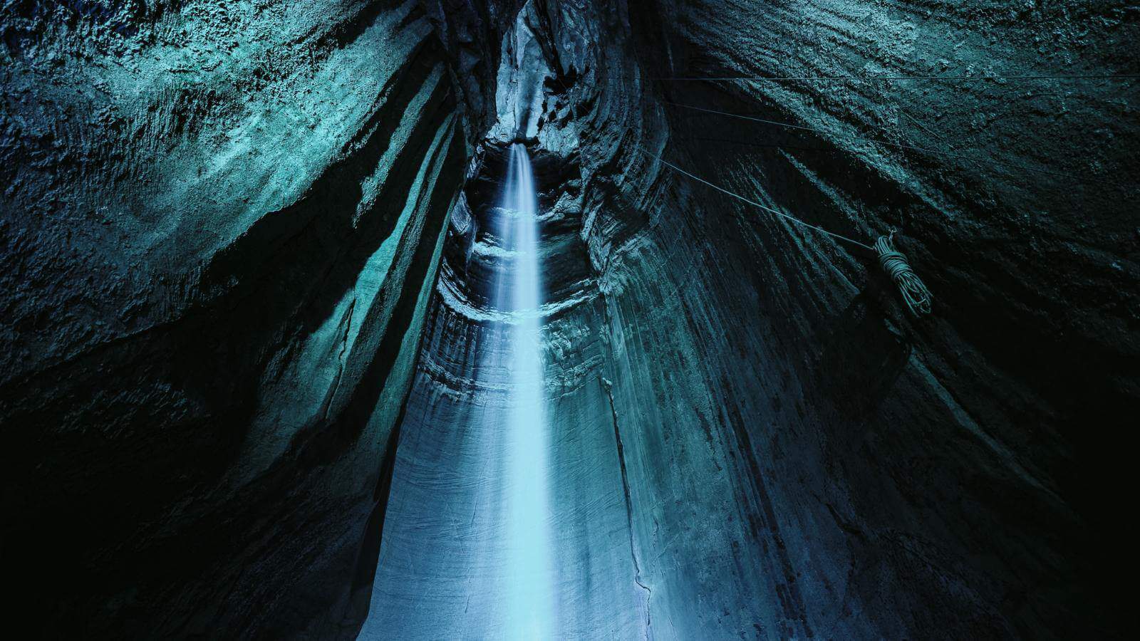 World Underground Attractions_Ruby Falls, Chattanooga, Tennessee_miami2you_Adobe Stock Photo_272707963 World Underground Attractions Ruby Falls, Chattanooga, Tennessee