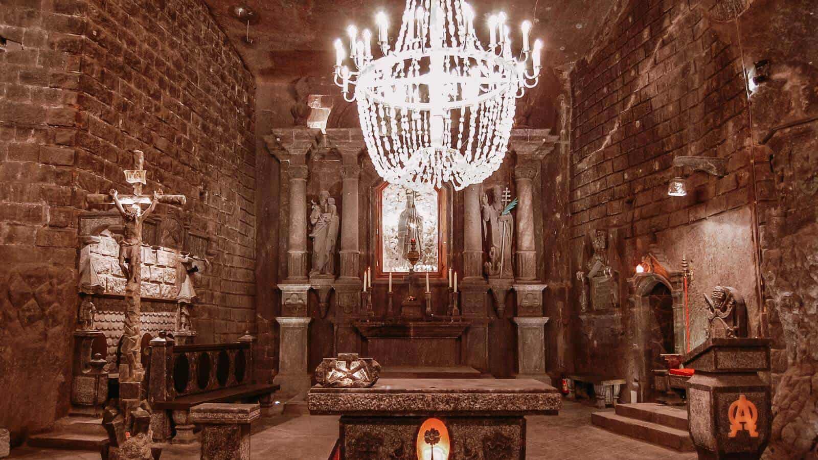 World Underground Attractions_Wieliczka Salt Mine, Wieliczka, Poland_Adwo_Adobe Stock Photo_92113701 World Underground Attractions Wieliczka Salt Mine, Wieliczka, Poland