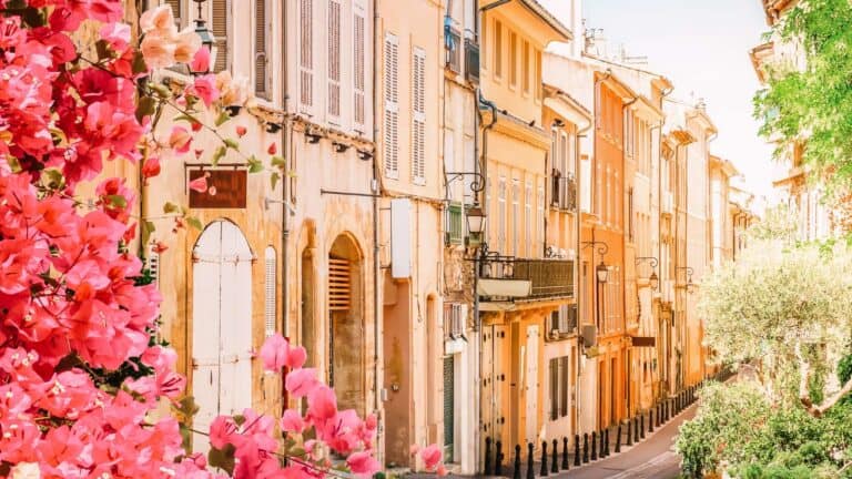 These 12 Beautiful Places in Southern France Are Perfect for Retirement