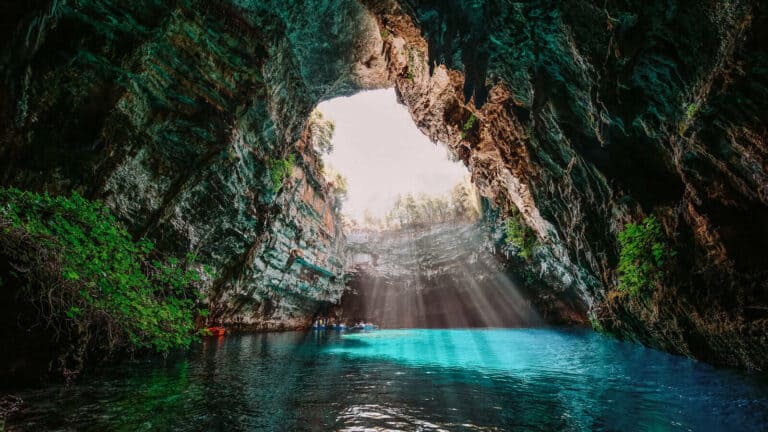 Surreal Places You Won't Believe Are in Greece_Melissani Cave, Kefalonia