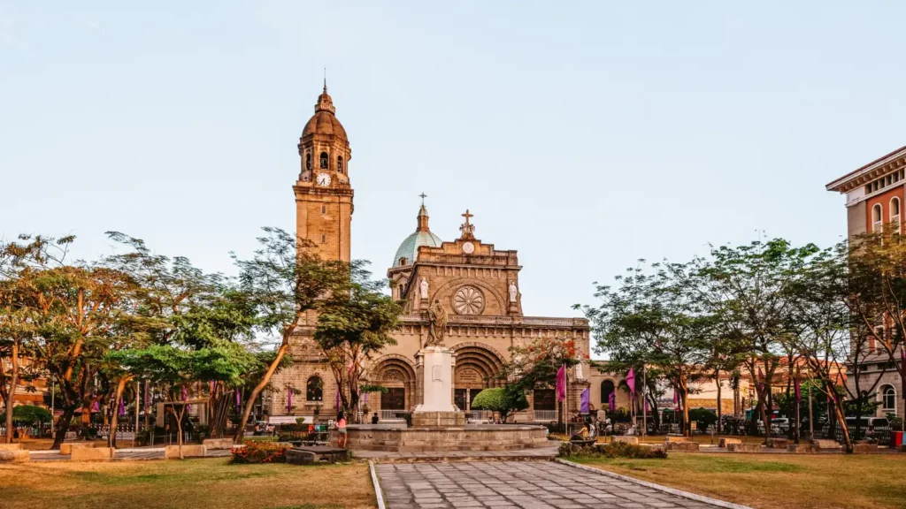 © Richie Chan / Shutterstock 12 Least Walkable Cities in the World Manila, The Philippines
