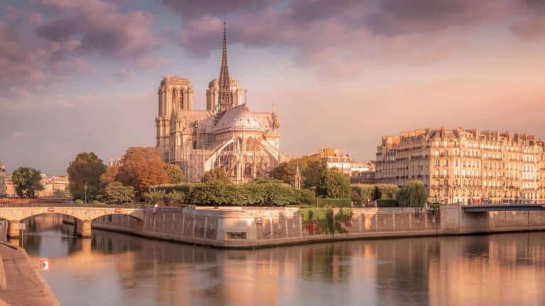 These 12 French Neighborhoods Are So Beautiful, You’ll Be Daydreaming About Moving There