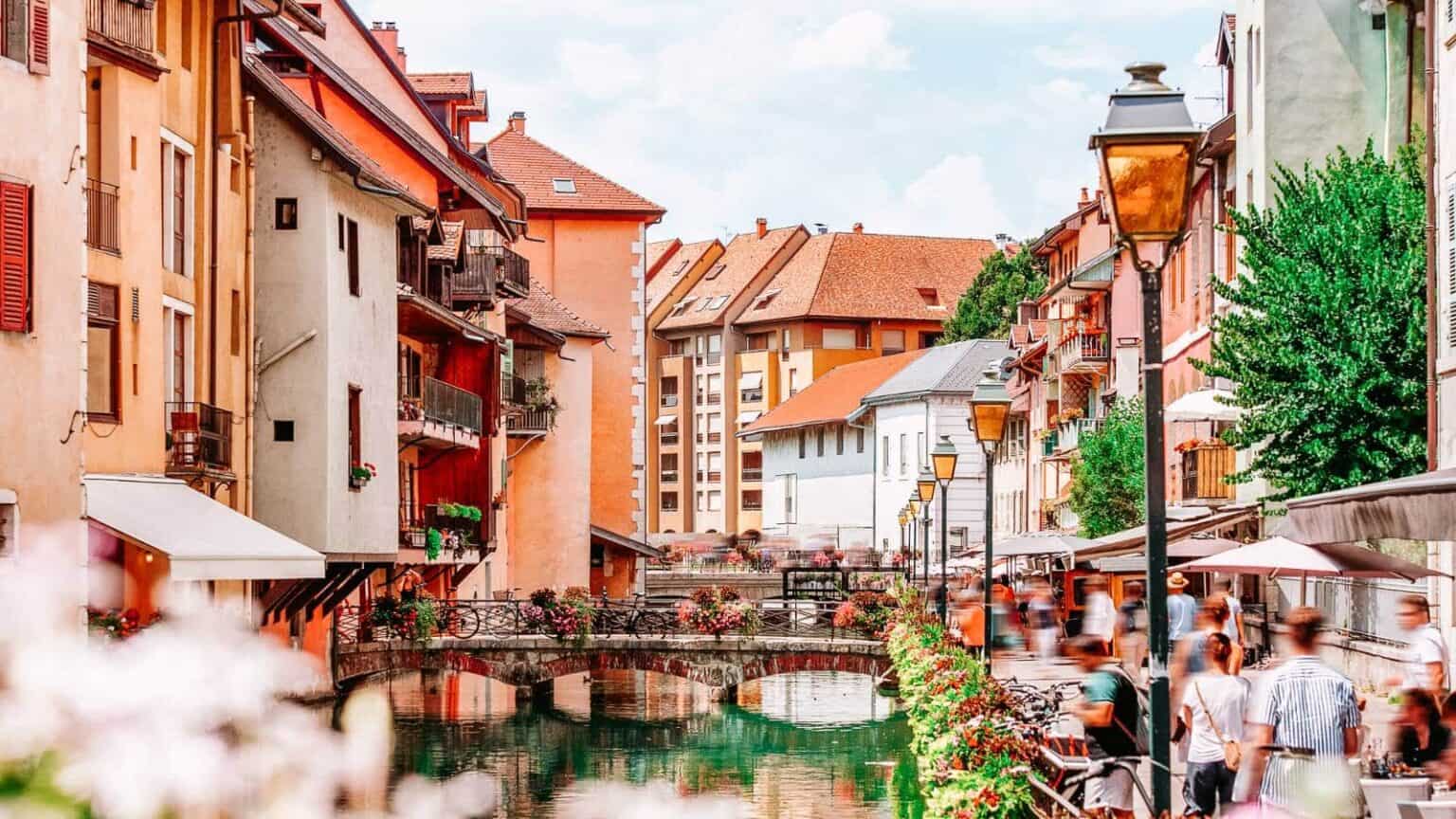These 12 Beautiful French Towns Are So Affordable, You’ll Think You’re ...
