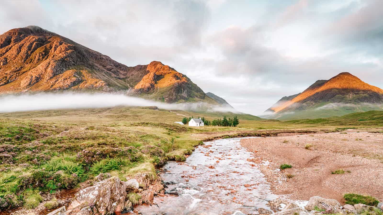 Unique Accommodations in Europe_RiverBeds, Scotland_Glencoe in the Highlands of Scotland_© Helen Hotson_Shutterstock_499383346 Unique Accommodations in Europe RiverBeds, Scotland Glencoe in the Highlands of Scotland