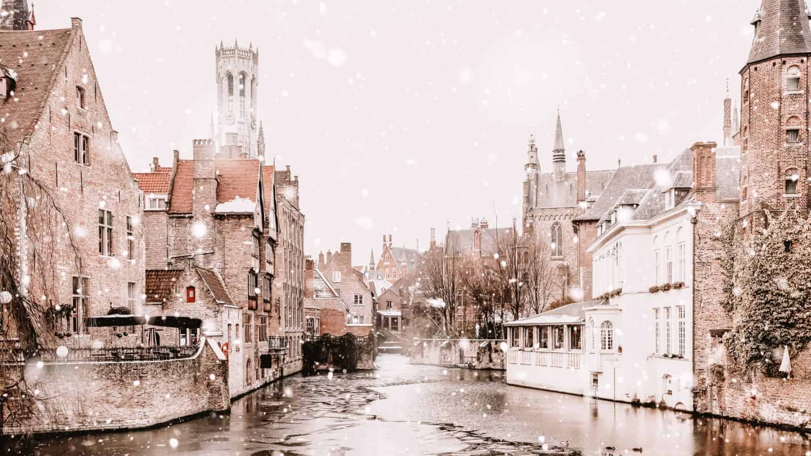 12 Beautiful Cities for Winter Vacations in the World Bruges, Belgium_© dvoevnore_Shutterstock_1569084181 12 Beautiful Cities for Winter Vacations in the World Bruges, Belgium