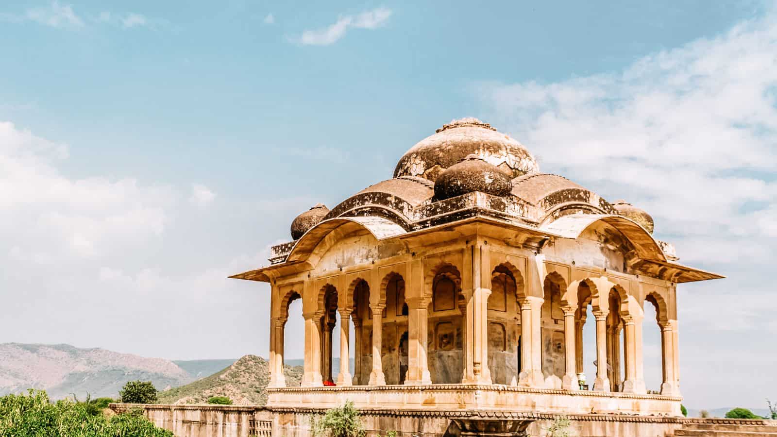 Haunted Tourist Destinations in the World_Bhangarh Fort, India_© Mrinal_Adobe Stock_795567269 Haunted Tourist Destinations in the World Bhangarh Fort, India