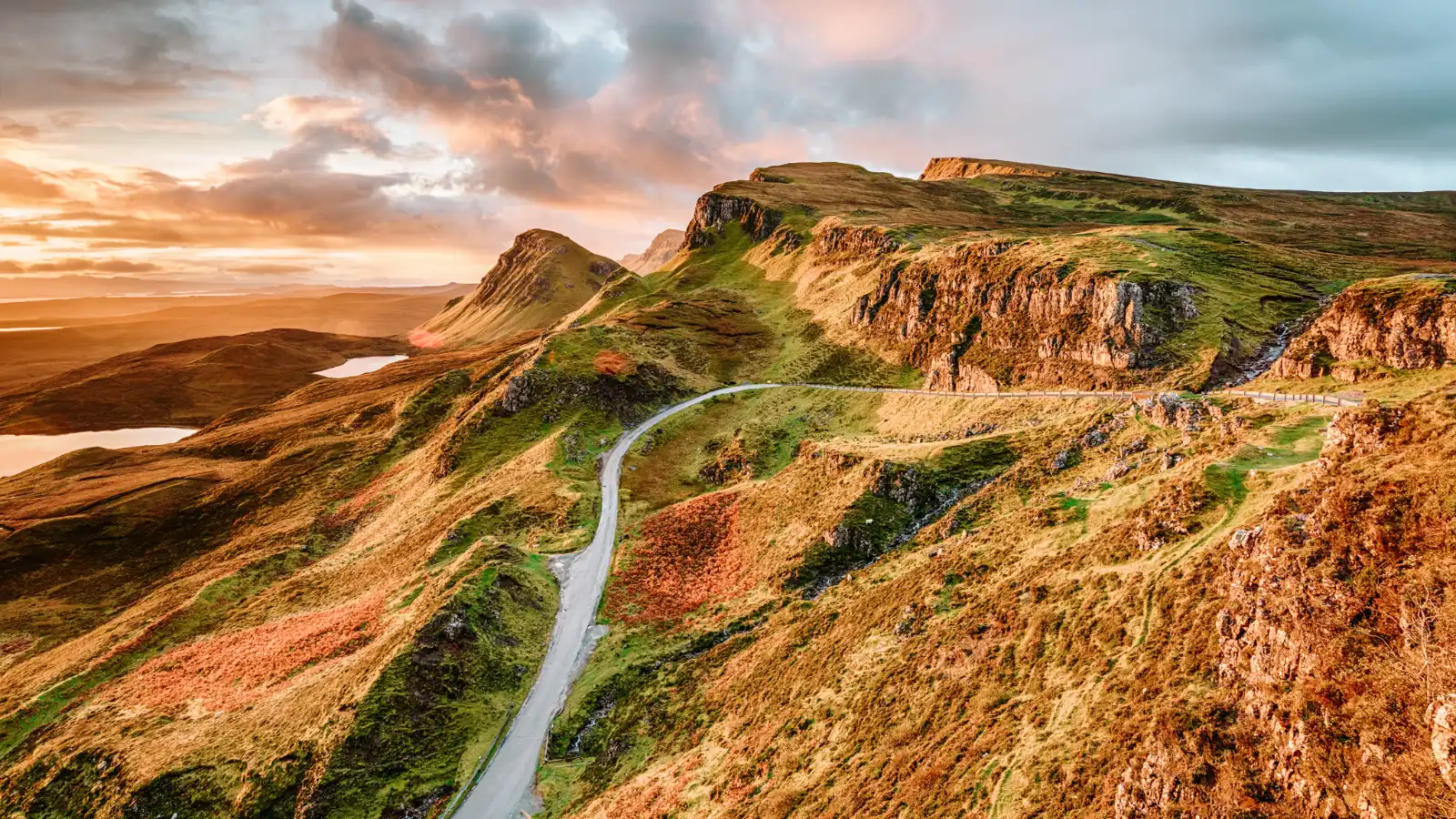 12 Cheap Fall Getaways That Feel Way More Luxurious Than They Cost