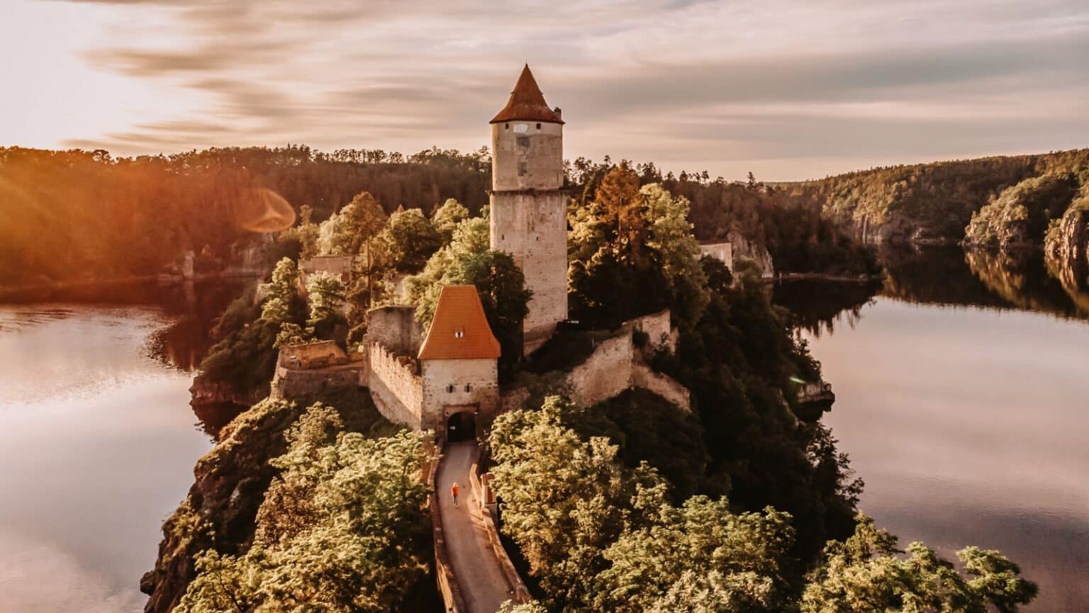 The 12 Most Haunted Places In Europe That Will Give You Goosebumps the-12-most-haunted-places-in-europe-that-will-give-you-goosebumps
