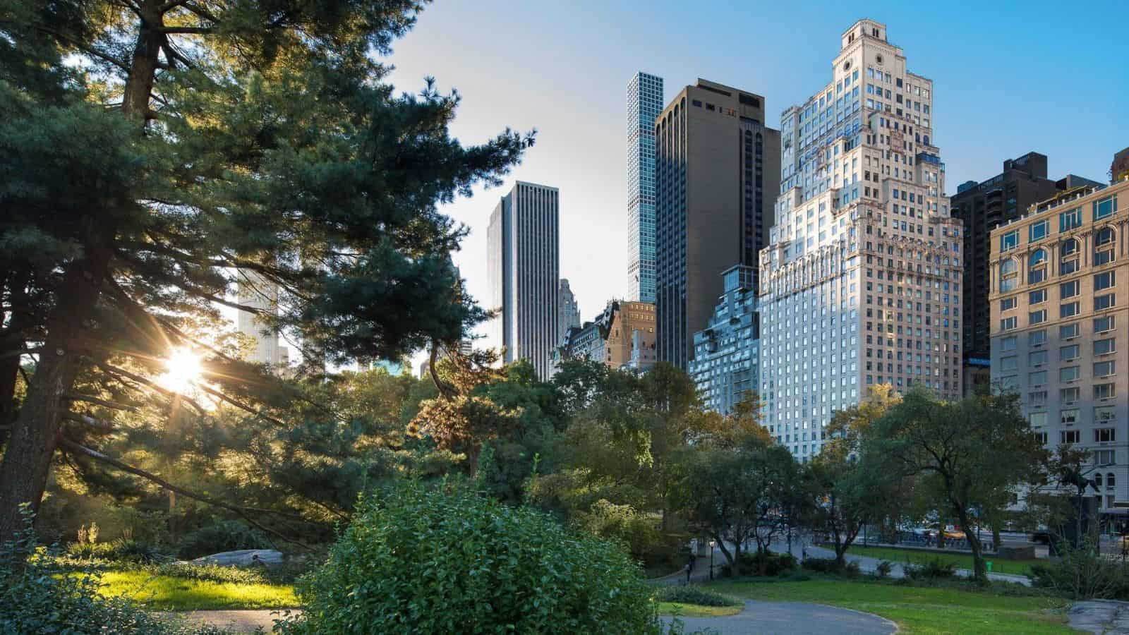 12 Hotels for Fall Foliage in the US The Ritz-Carlton Central Park New York, New York_© Ritz-Carlton__ These 12 Hotels for Fall Foliage in the US Make Staying In Tempting