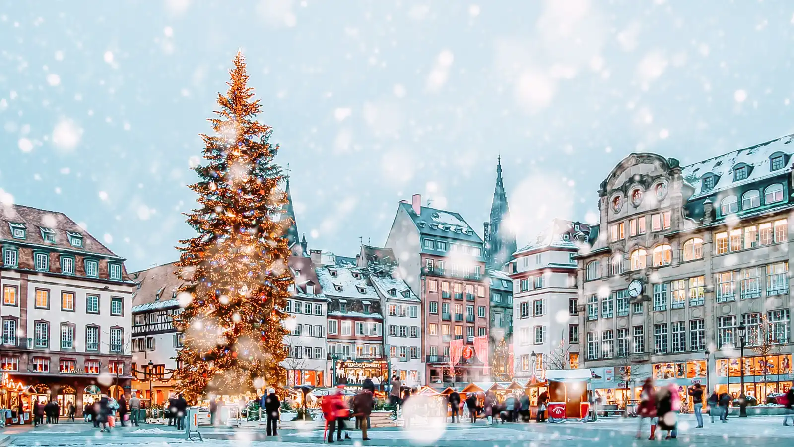 Destinations for Christmas Experience in the World_Strasbourg, France_© Alexi Tauzin_Adobe Stock_218471287 14 Christmas Cities Around the World That Will Make You Believe in Magic