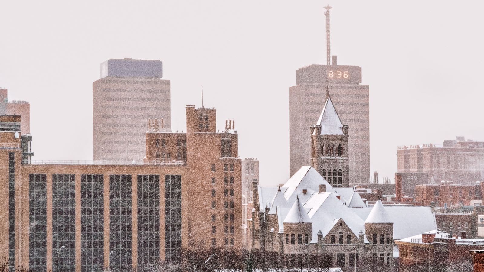 12 Snowiest Cities in the US